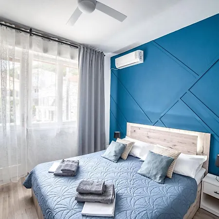Gasthof With Wifi - Makarska - 23700 3*
